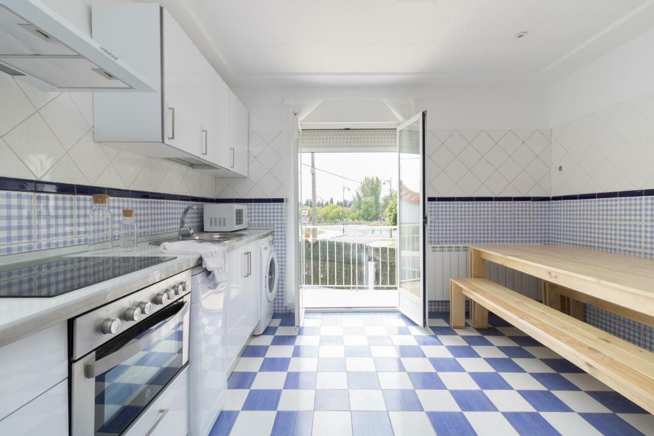לוגרוניו La Casa Azul,Una Casa En La Ciudad. מראה חיצוני תמונה