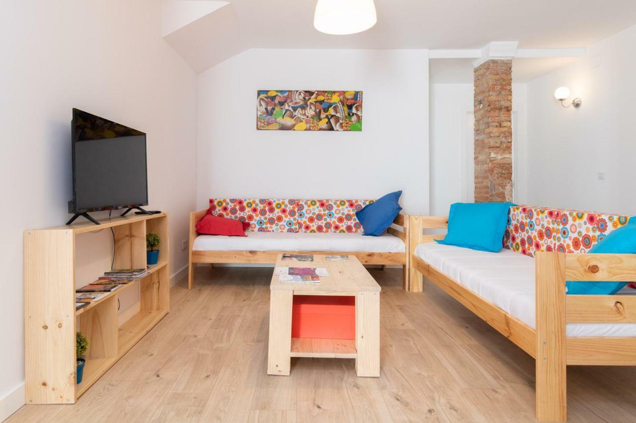 לוגרוניו La Casa Azul,Una Casa En La Ciudad. מראה חיצוני תמונה